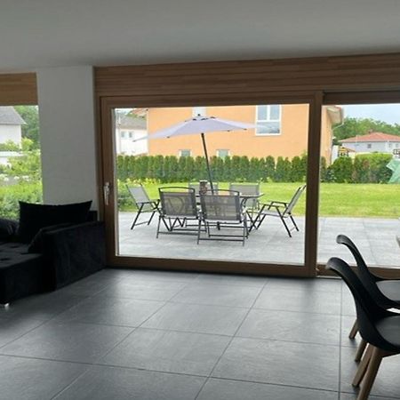Moderne Ferienwohnung Sonnenbuehl Singen Exterior photo